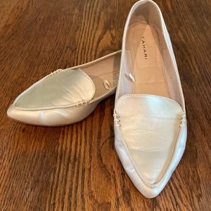 Tahari anina metallic gold loafer flats